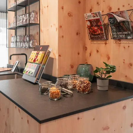 Ξενοδοχείο Astrid - In - Out Σάαλμπαχ-Χίντεργκλεμ