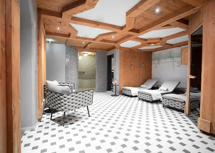 Astrid Inklusive Jokercard & Pool 4* ザールバッハ・ヒンターグレム