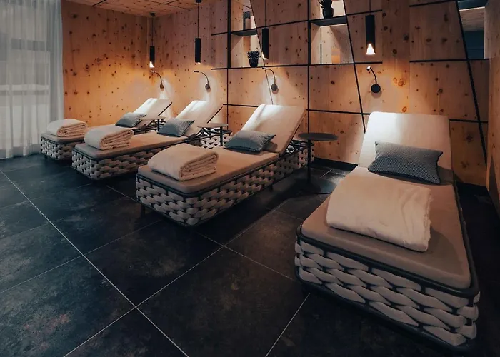 ホテル Astrid Inklusive Jokercard & Pool