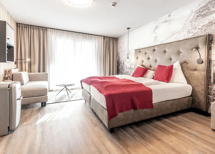 ホテル Astrid Inklusive Jokercard & Pool 4*