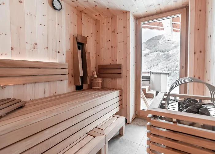 Astrid Inklusive Jokercard & Pool ホテル