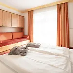 Astrid Inklusive Jokercard & Pool 4* Saalbach Hinterglemm