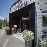 Astrid Inklusive Jokercard & Pool Szálloda 4*