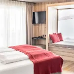 Szálloda Astrid Inklusive Jokercard & Pool 4*