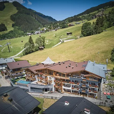 Astrid Mit Panoramapool & Inklusive Jokercard 4* Saalbach-Hinterglemm
