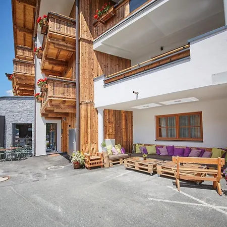 Astrid - In - Out Saalbach-Hinterglemm