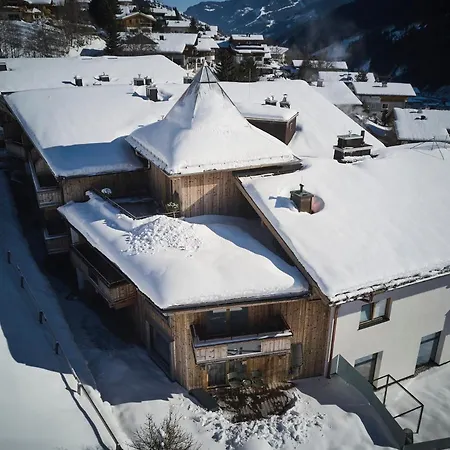 ホテル Astrid - In - Out