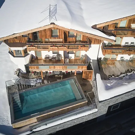 Hotel Astrid Mit Panoramapool & Inklusive Jokercard 4*