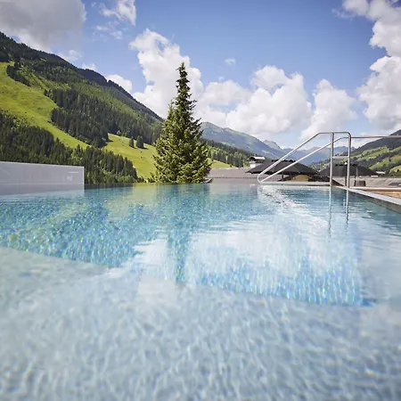 Astrid Mit Panoramapool & Inklusive Jokercard Hotel