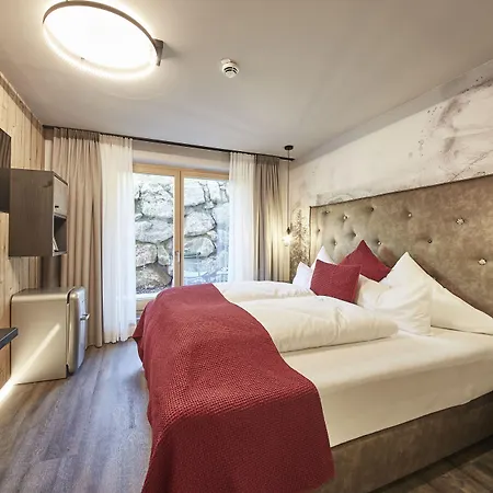 Astrid Mit Panoramapool & Inklusive Jokercard Hotel Saalbach-Hinterglemm