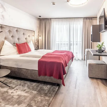 Hotel Astrid - In - Out