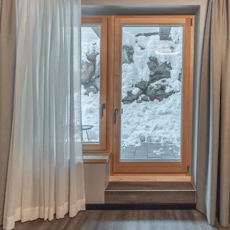 Astrid - In - Out ホテル