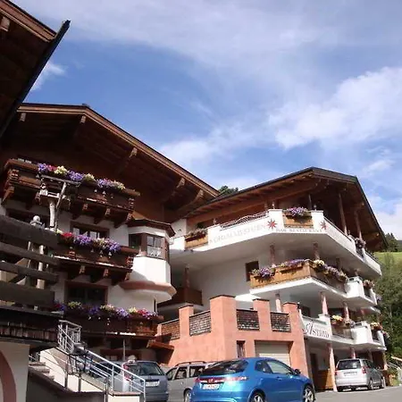 Astrid - In - Out Hotel