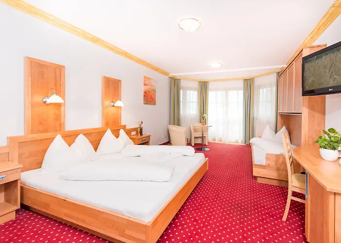 Hotel Astrid Inklusive Jokercard & Pool Hotel Saalbach-Hinterglemm